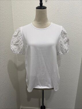 Express White Eyelet Puff Sleeve Tee